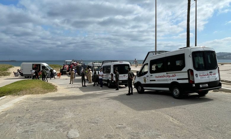 طنجة..السلطات تشن حملة تمشيط على طول شاطئ “مالاباطا “