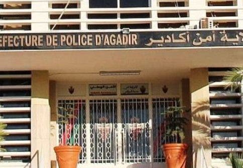 اكادير : شرطي بسيارة خاصة يهدد سلامة المواطنين ويربك حركة السير