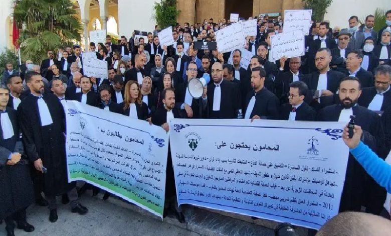 المحامون يشلون المحاكم لثلاثة أيام