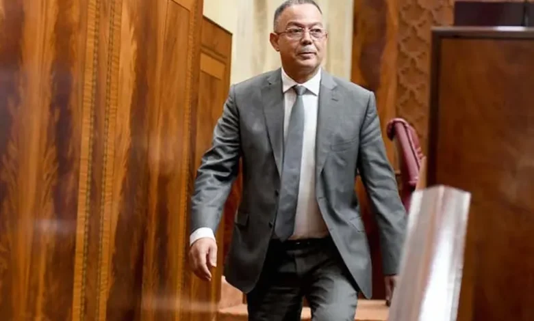 لقجع يؤكد: سنراجع الضريبة على الدخل في قانون المالية المقبل
