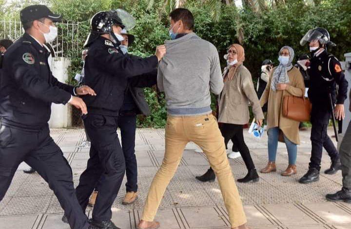 تعنيف الاساتذة
