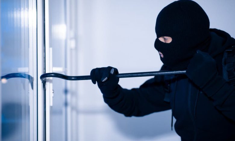سرقة في فندق بالناظور: مواطن يطالب بتعويض ويستنكر تهاون الإدارة