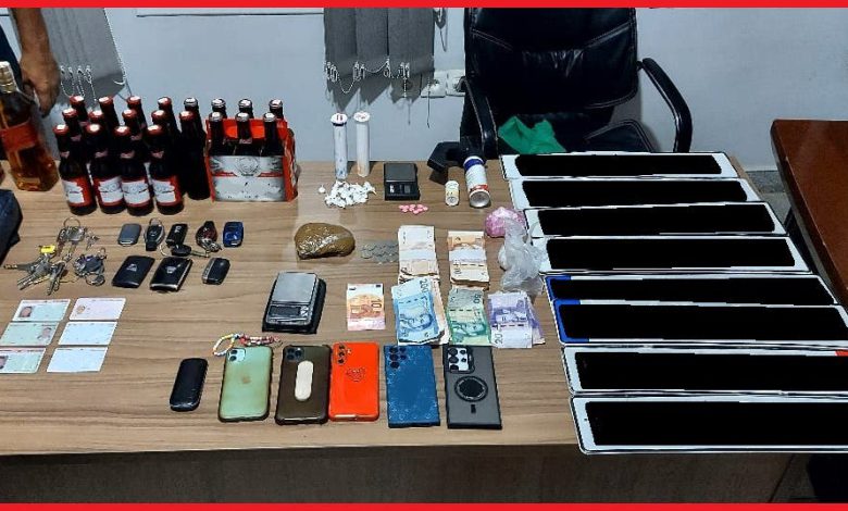 وجدة .. إيقاف 4 أشخاص ضمنهم سيدتين متورطين في ترويج المخدرات