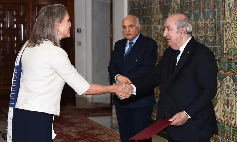 التلفزيون الرسمي الجزائري يسمي مملكة هولندا ب”الجمهورية” (صورة)