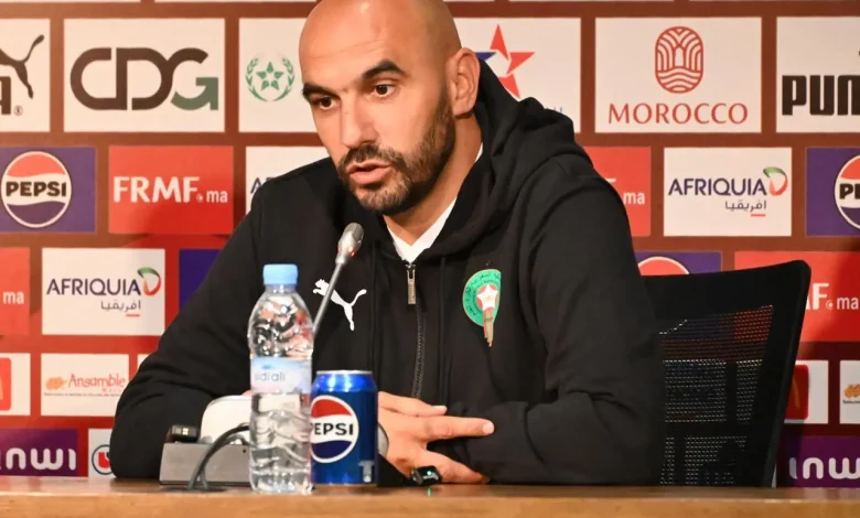 الركراكي يكشف موقف حكيمي من المشاركة في مباراة المنتخب المغربي ضد أفريقيا الوسطى