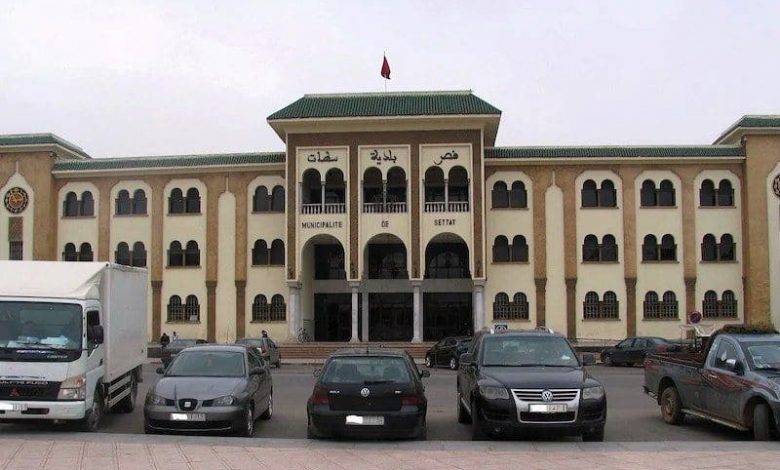 بعد عزل الرئيس.. التنافس يهيمن على مجلس سطات لملء الفراغ