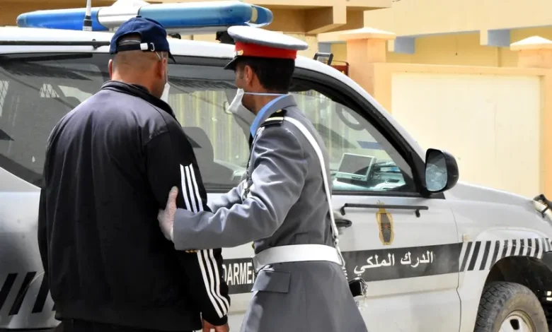تارودانت: الدرك يوقف أكبر “نصاب” موضوع 73 مذكرة بحث وطنيا