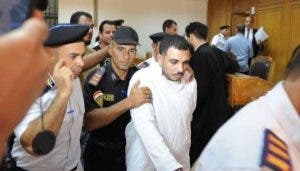 سفاح التجمع داخل المحكمة