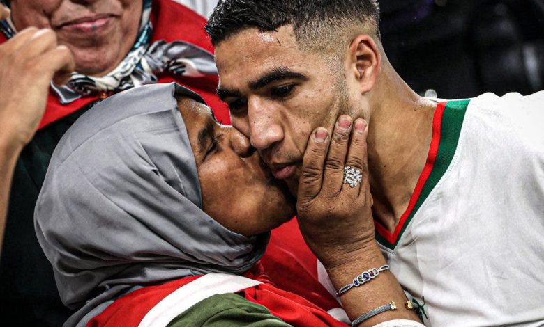 حكيمي يكشف سر نجاحه: “والدتي هي الداعم الأول وإخوتي ضحوا من أجلي”