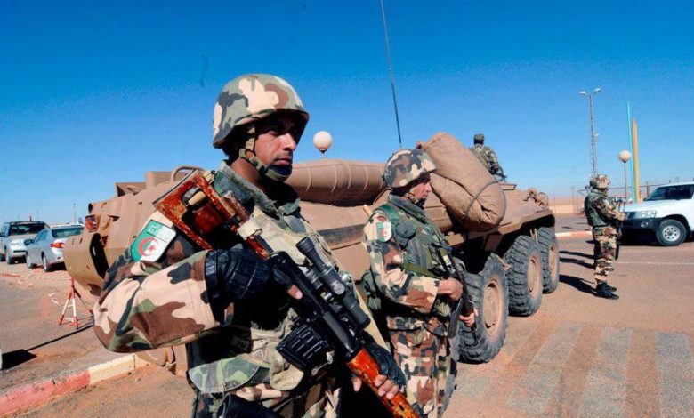 صحيفة إيطالية: استعدادا لحرب مع المغرب.. الجيش الجزائري يرسل قواته لتندوف