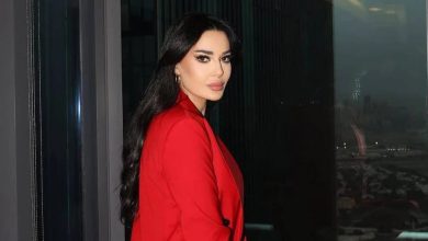 سيرين عبد النور تثير الجدل بإطلالة بلاتينية جريئة (صورة)