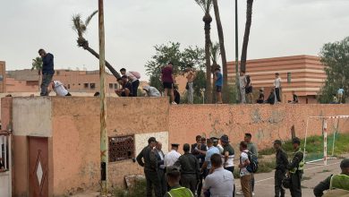 بسبب سوء التنظيم.. "سونارجيس" ترفض بيع تذاكر مبارة الكوكب المراكشي ونهضة بركان (صور)