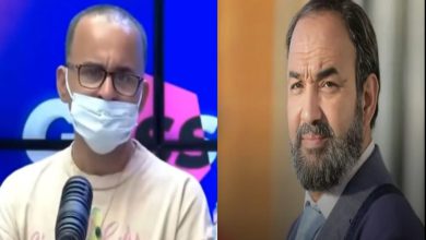 رشيد الوالي يدعم يوسف أوزلال في محنته الصحية (صورة)