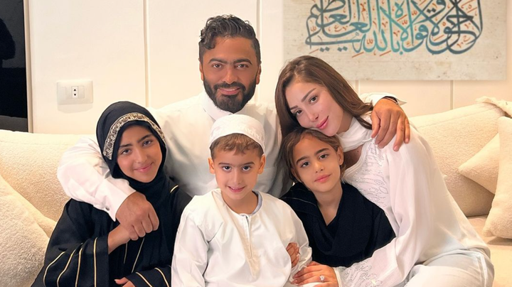 آدم تامر حسني يخضع لعملية جراحية ثانية.. وهذه تفاصيل مرضه