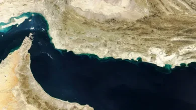 البرلمان الإيراني يوافق مبدئياً على إغلاق مضيق هرمز
