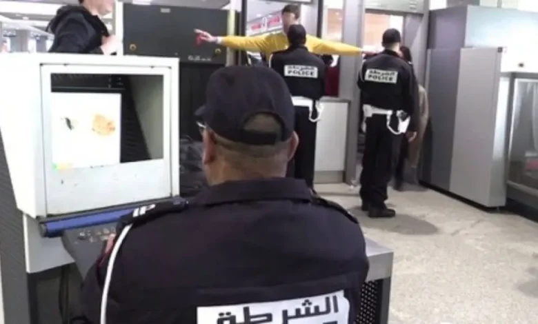 توقيف فرنسي من أصول تونسية بمطار محمد الخامس مطلوب في قضايا قتل وتهريب مخدرات