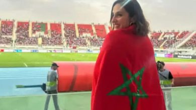 سارة بيرليس تُشعل أجواء فاس دعماً لأسود الأطلس قبل مواجهة البنين