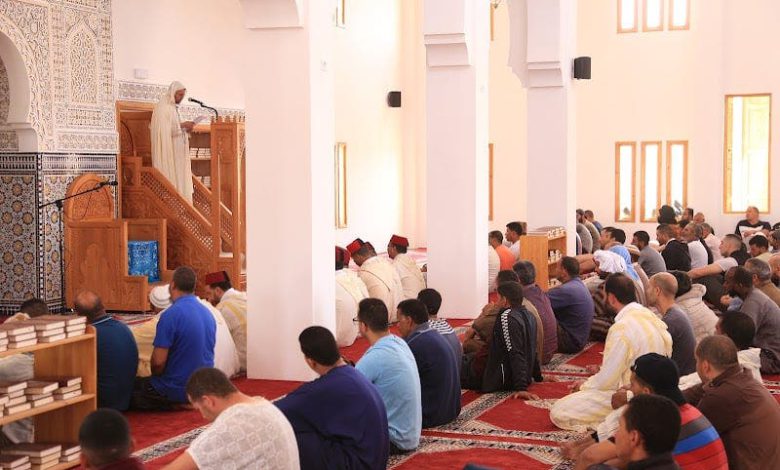 الخطبة الموحدة بالمساجد لهاته الجمعة.. عيد العرش يوحد المغاربة