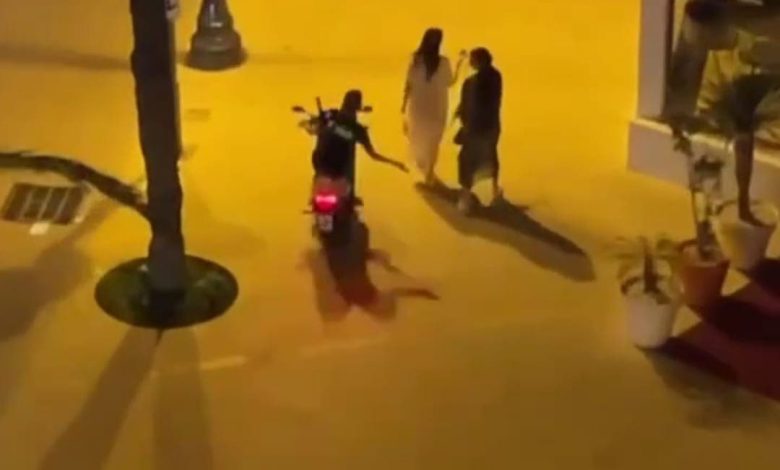 تحرش جنسي في كورنيش طنجة.. والأمن يطارد سائق دراجة نارية