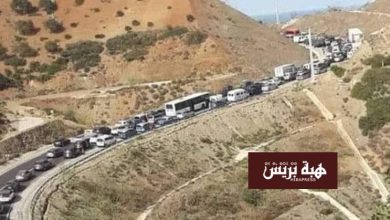 طريق أمسا–أزلا تختنق مجددًا.. ومطالب بتدخل عاجل لوضع حد للفوضى المرورية