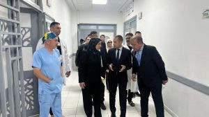 الناظور.. وزير الصحة يفاجئ المستشفى الحسني بزيارة ميدانية ويُعلن عن تعزيزات كبرى (صور)