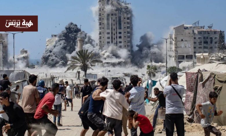 إسرائيل تصعد غاراتها على غزة وتدمر أحد أبرز أبراج المدينة(صورة)