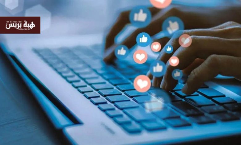 المؤثرون بين قوة التأثير وضعف المضمون