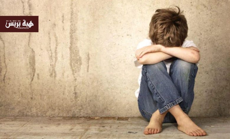 الناظور.. تلميذ يعود بوجه مشوّه من مدرسته وأمه تُفاجأ بتكاليف سكانير بـ3500 درهم