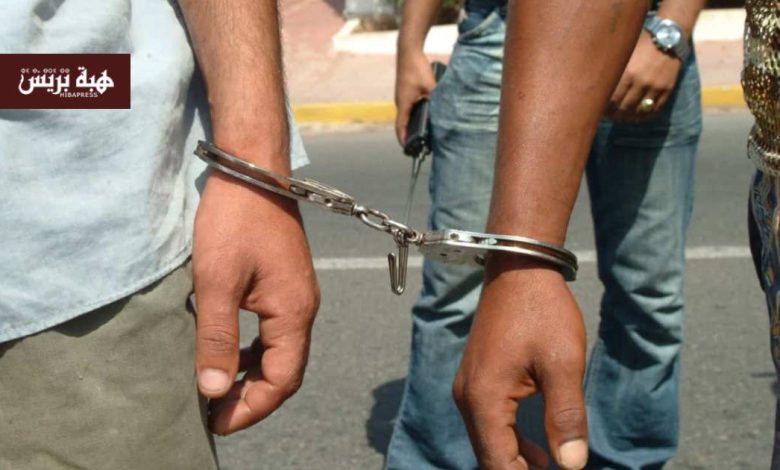 توقيف شابين يحملان جنسيات أجنبية بمراكش بسبب السياقة الاستعراضية ومحاولة إرشاء