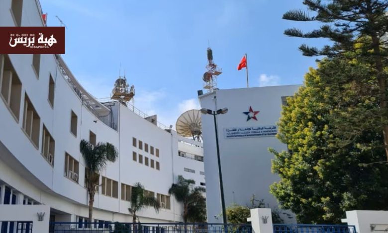 غياب النقاش العمومي في القنوات المغربية يصل إلى البرلمان