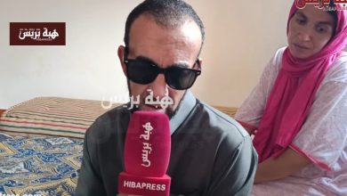 والدان يناشدان الملك العفو عن ابنهما المصاب بالتوحد المعتقل إثر اعتراضه الموكب الملكي بتطوان – فيديو